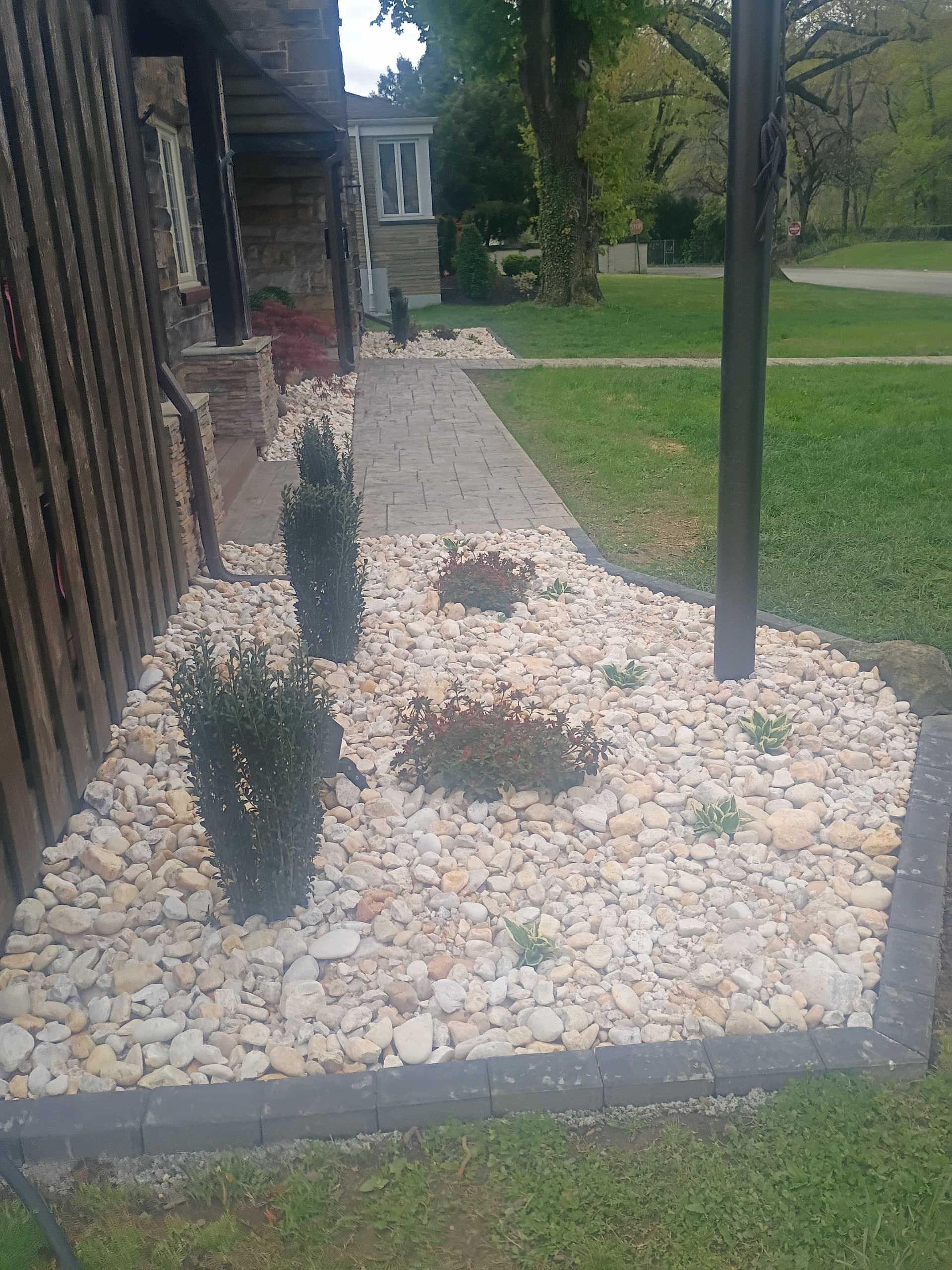 Gallery photos for Garden Bed Makeover with Holland Paver Borders and River Rock: Image #6
