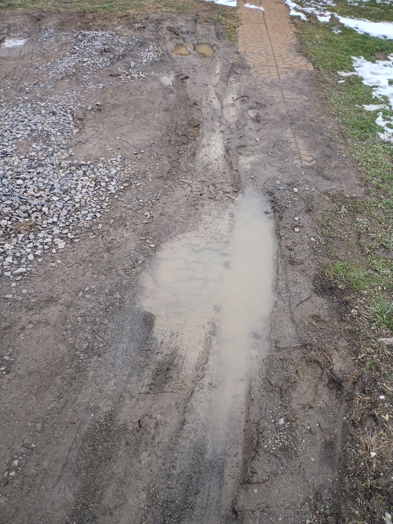 Creating a Clean, Solid Path with 2B Limestone image